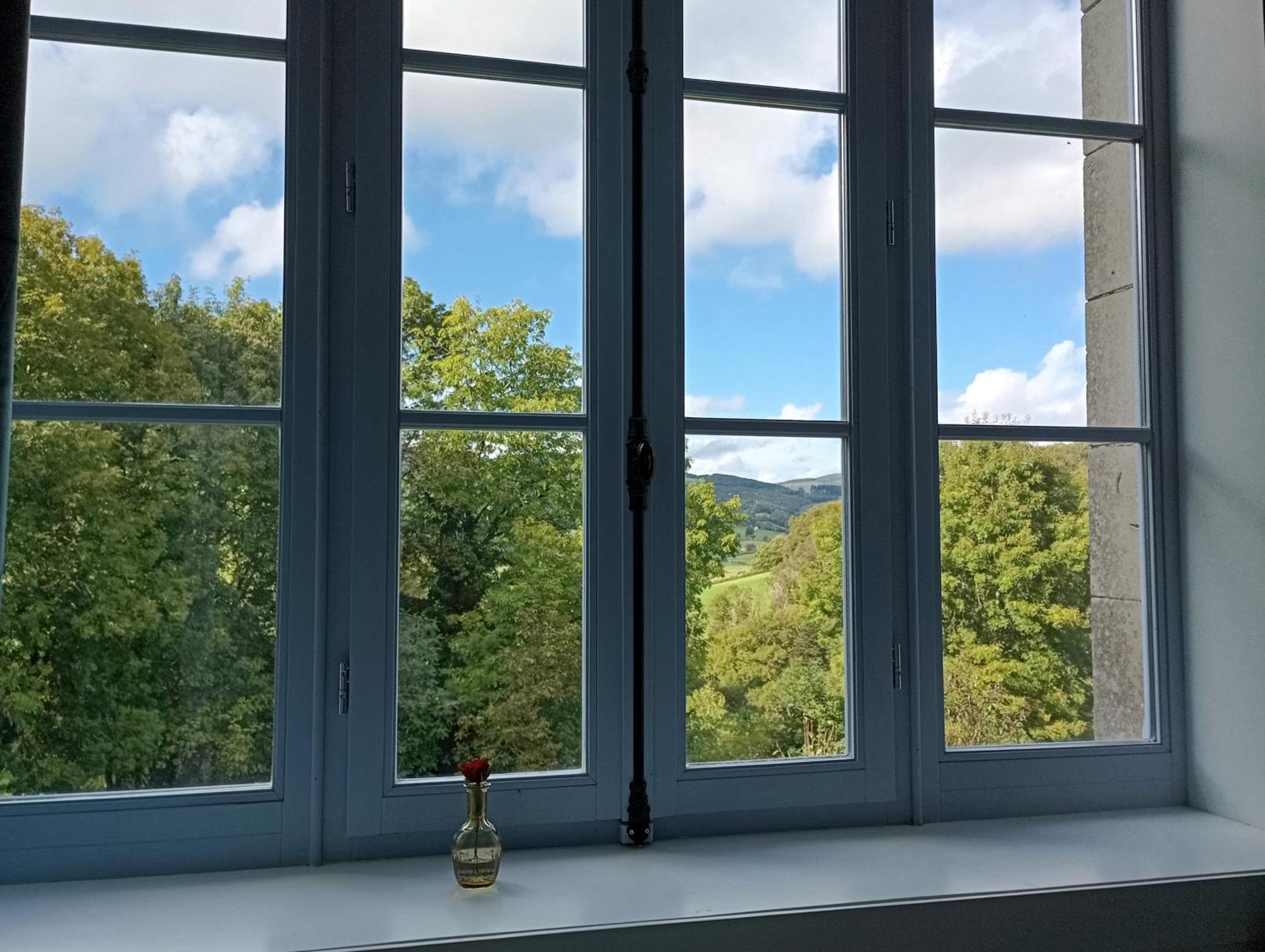 L' Ancienne Ecole Du Morvan Larochemillay ภายนอก รูปภาพ