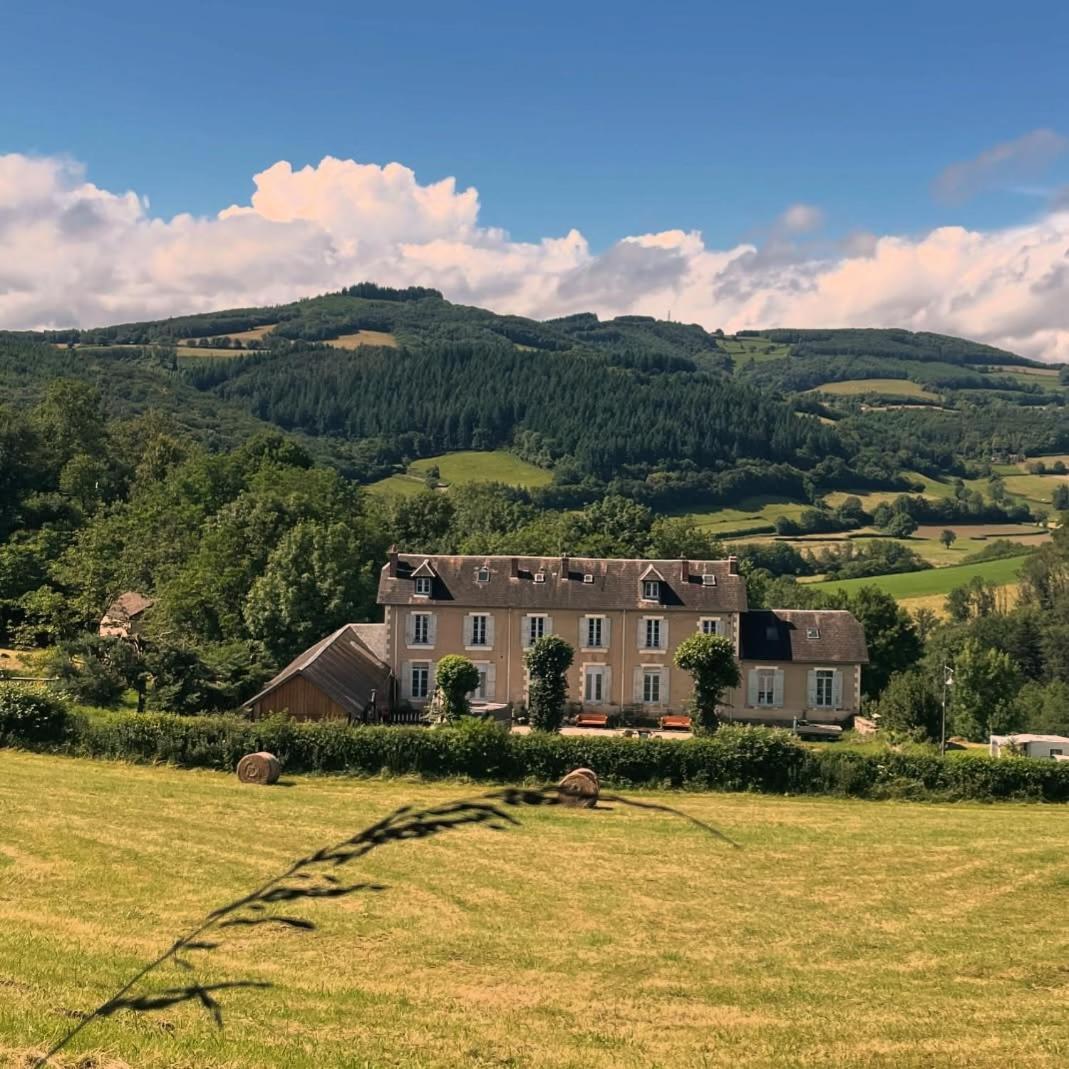 L' Ancienne Ecole Du Morvan Larochemillay ภายนอก รูปภาพ