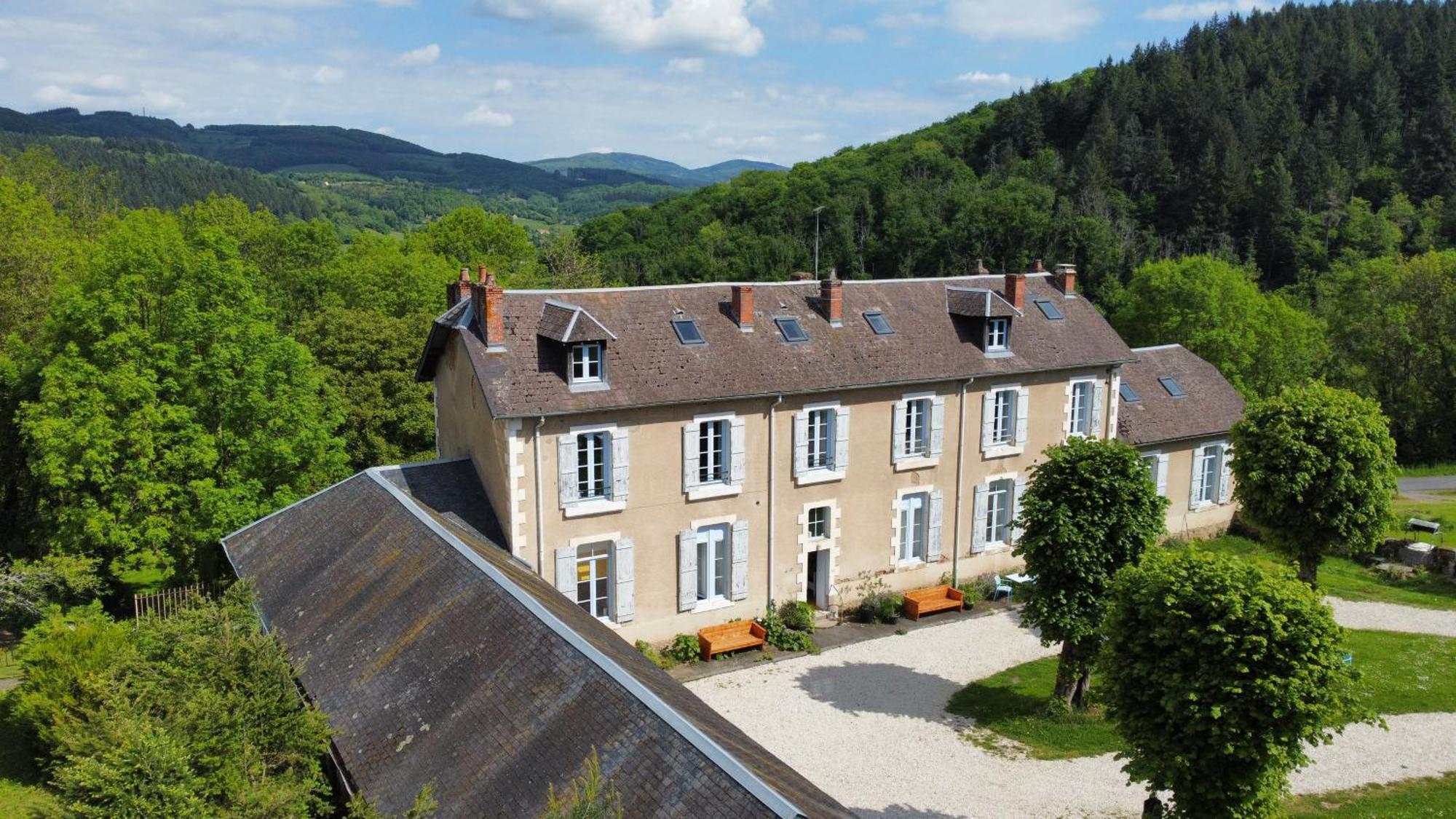 L' Ancienne Ecole Du Morvan Larochemillay ภายนอก รูปภาพ
